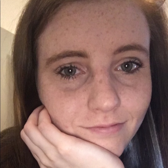 Meet your Posher, Taylor - Picture 1 of 1